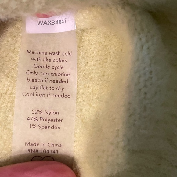 Calia chartreuse sweater. Medium - Picture 5 of 6